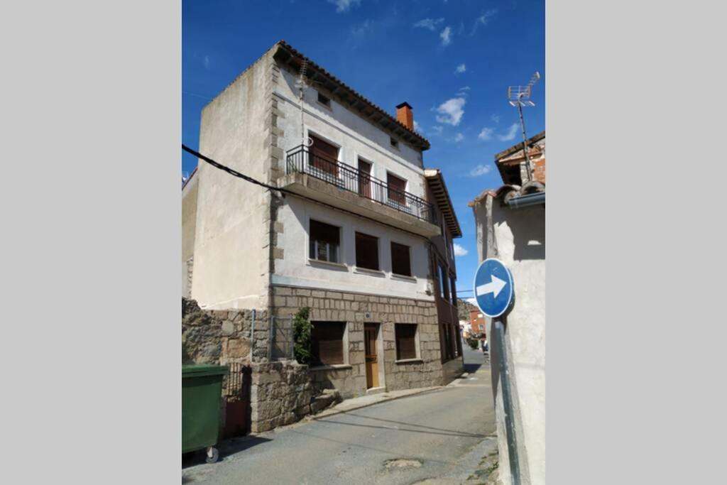 Casa de pueblo cerca de Gredos y Navaluenga Villa Navalmoral Exterior foto