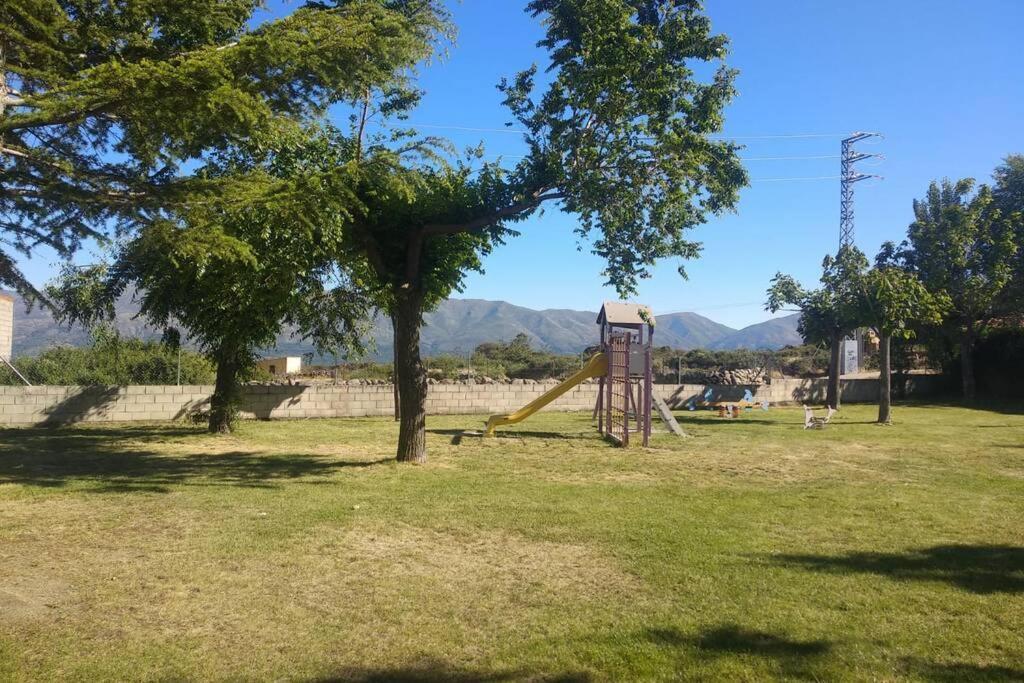 Casa de pueblo cerca de Gredos y Navaluenga Villa Navalmoral Exterior foto